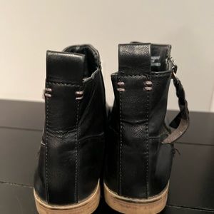 Cat and Jack girls black ankle boot